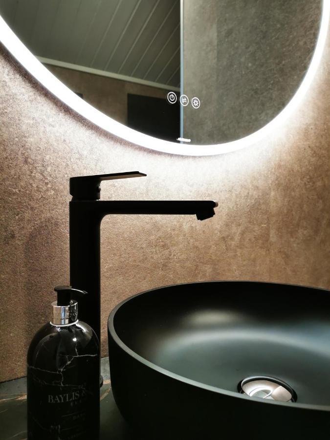 Min Aja Hotel Карашьок Екстериор снимка