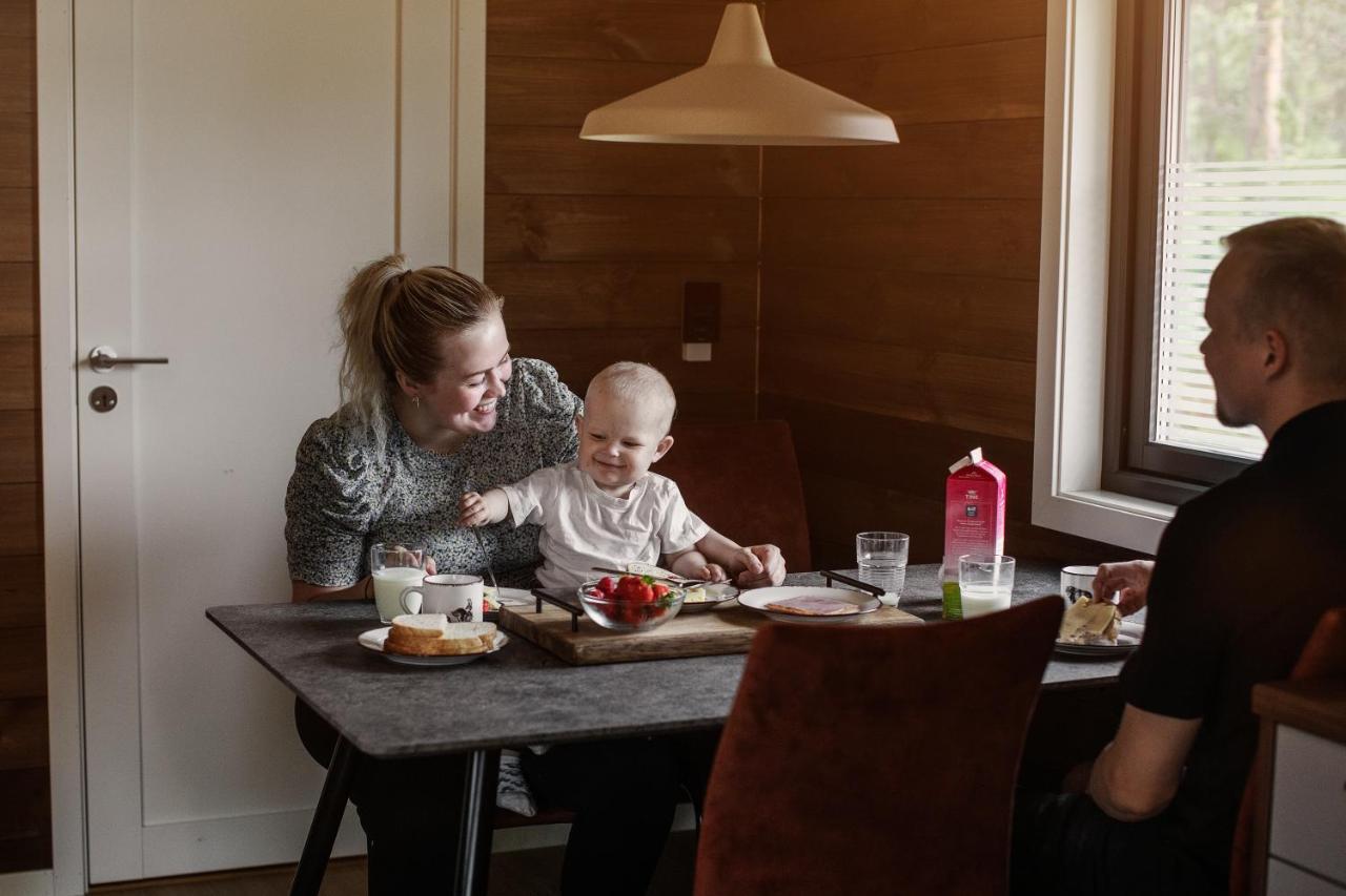 Min Aja Hotel Карашьок Екстериор снимка
